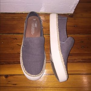 TOMS slip-on shoes size 8